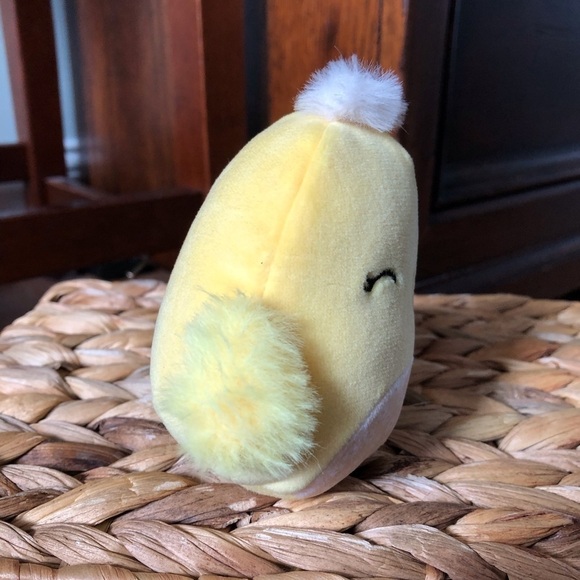 Squishmallows Easter: Aimee the Chick in 4” - Picture 3 of 8